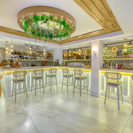Royalisa Palmiye Adult Only